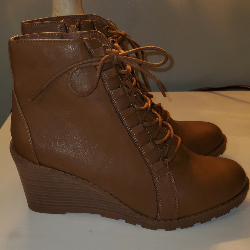 Cute wedge boots
